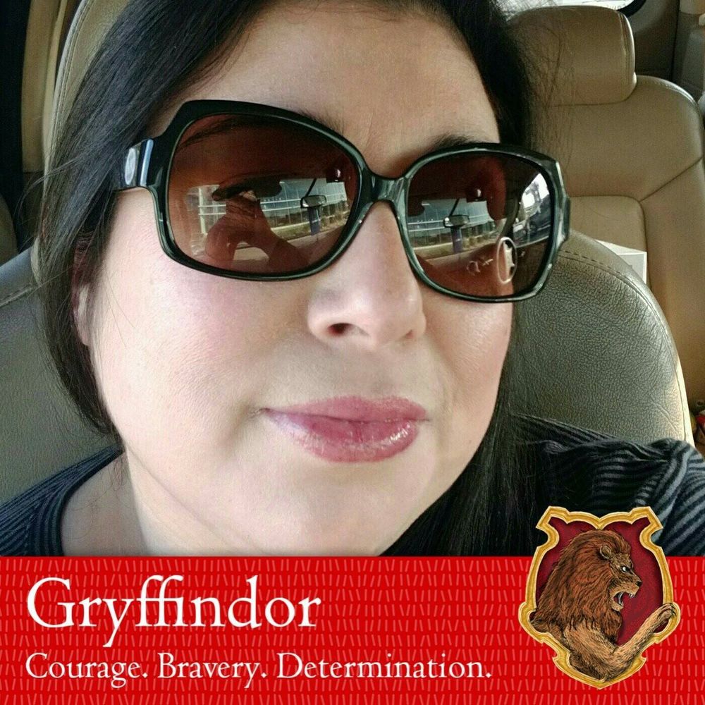 Meet your Posher, Vanessa